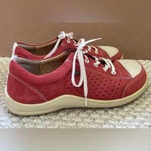 Finn Comfort Leather Sneaker 40/9.5
